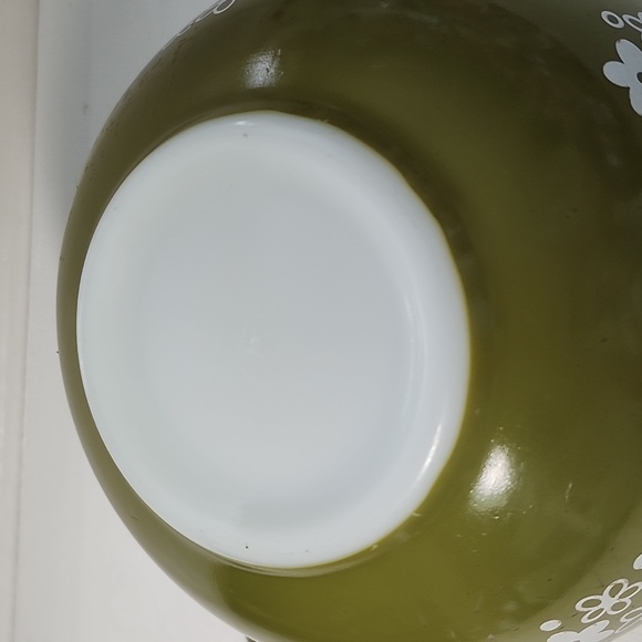 Vintage Pyrex primary Avocado color Cinderella nesting mixing bowl 444-4qt … - Picture 6 of 10